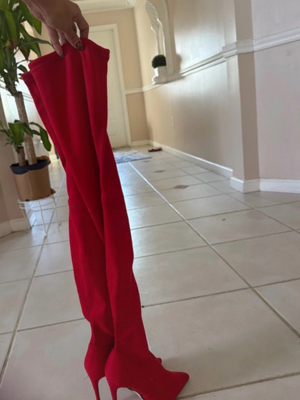 Steve Madden new Women's Red Thigh-High Stiletto Boots - Picture 3 of 5